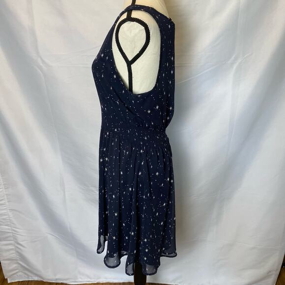 Le Lis Blue Galaxy Star Smocked Waist Casual Flowy Mini Dress Womens - Picture 4 of 11